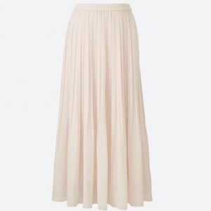 ⚡️FLASH SALE!⚡️ Uniqlo high waist chiffon skirt